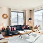 Ample 3-Bedroom Flat With Lift In Kings Cross, Islington