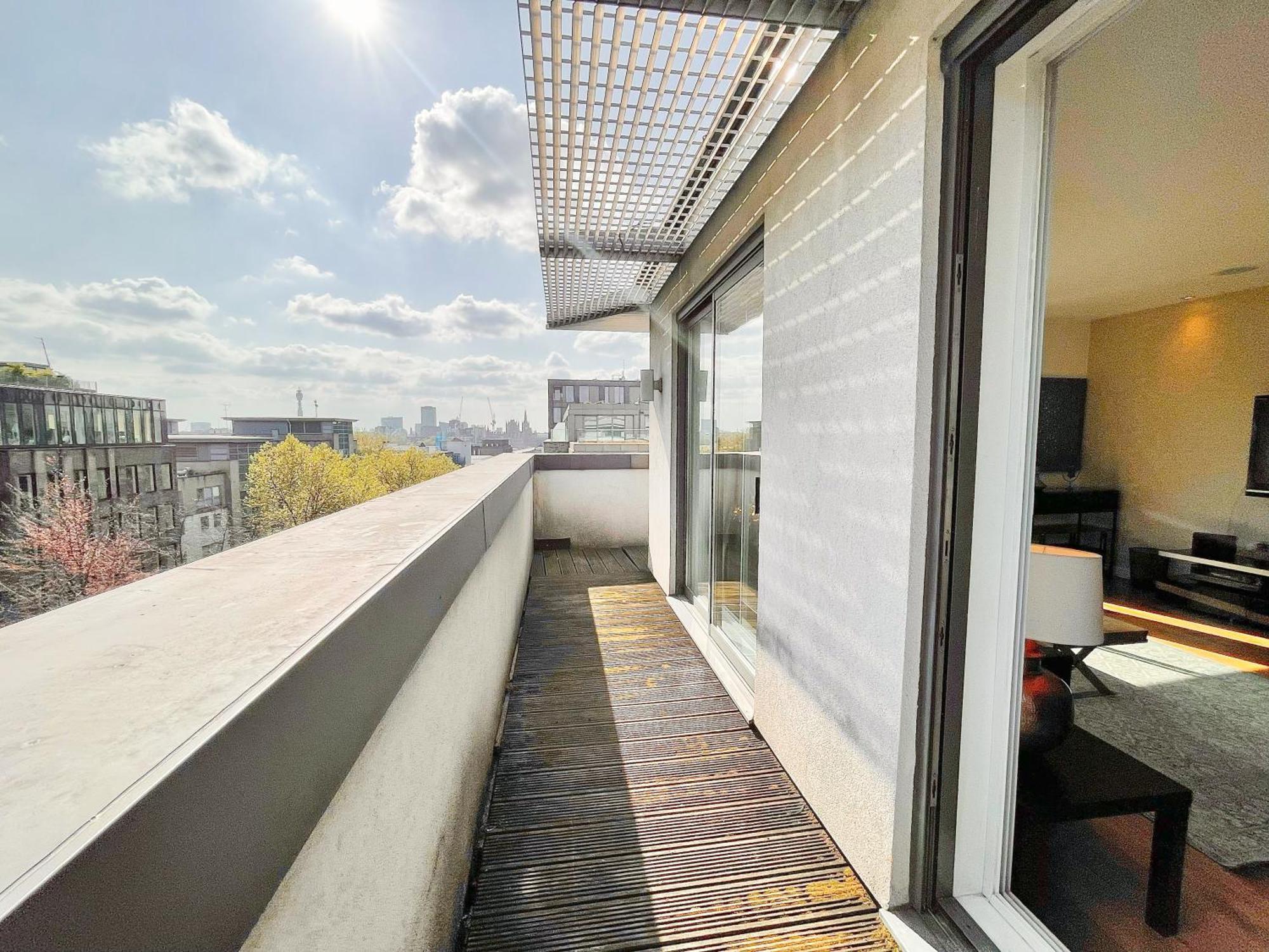 Ample 3-bedroom Flat With Lift In Kings Cross, Islington *
